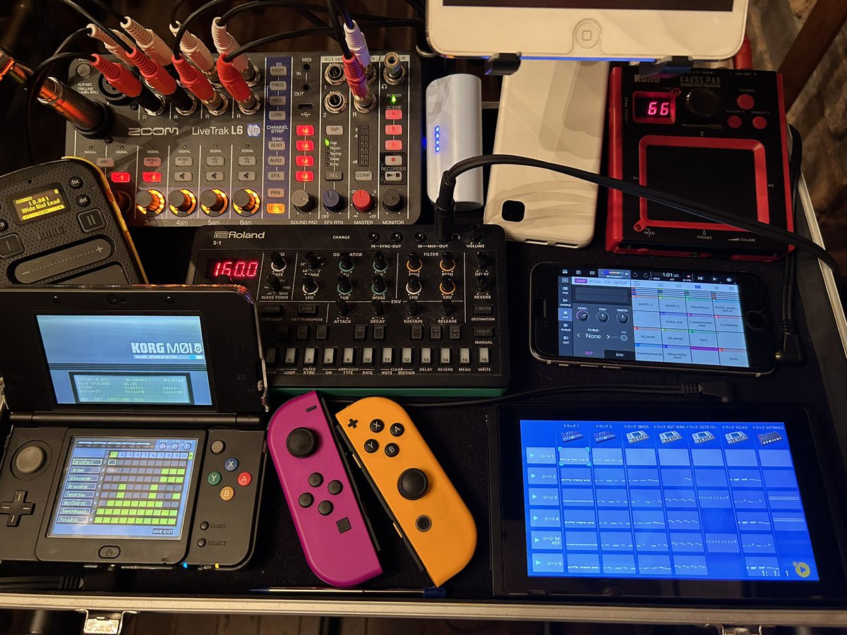 smgfnk's tweet image. 本日の機材です
#gadgetswitch #m01d #kaosspad #kaossilator #airacompact #nanostudio