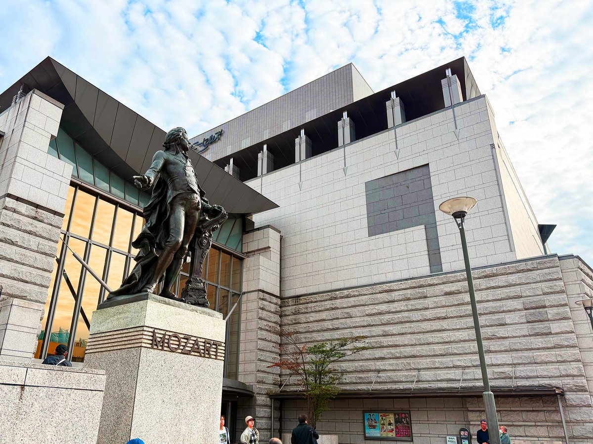 t_repainter's tweet image. 🎵２年ぶり地元葛飾でのコンサート

『ギルバート・オサリバン コンサート』🎹🎸

自宅から数分のホールでギルバート・オサリバンのコンサートを堪能出来る幸せと満足感を感じております。
至福なひと時をありがとう！😭👏

#ギルバート・オサリバン