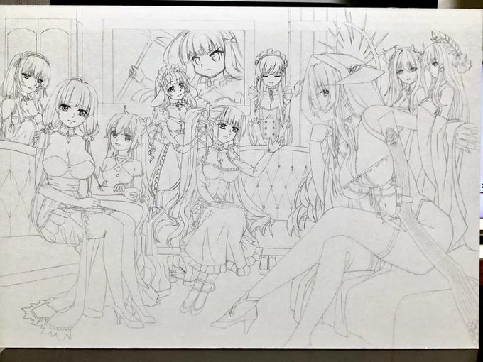 入ったぞ10人。

エリザベス陛下
イラストリアス
インプラカブル
フォーミダブル
ヴィクトリアス
インドミタブル
ユニコーン
パーシュース
ベルファスト
サフォーク

背景の色は、全体的に焦茶で纏まる感じに。
#アズールレーン 