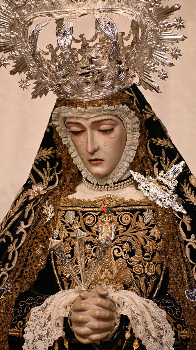 Reina y Madre Jerónima