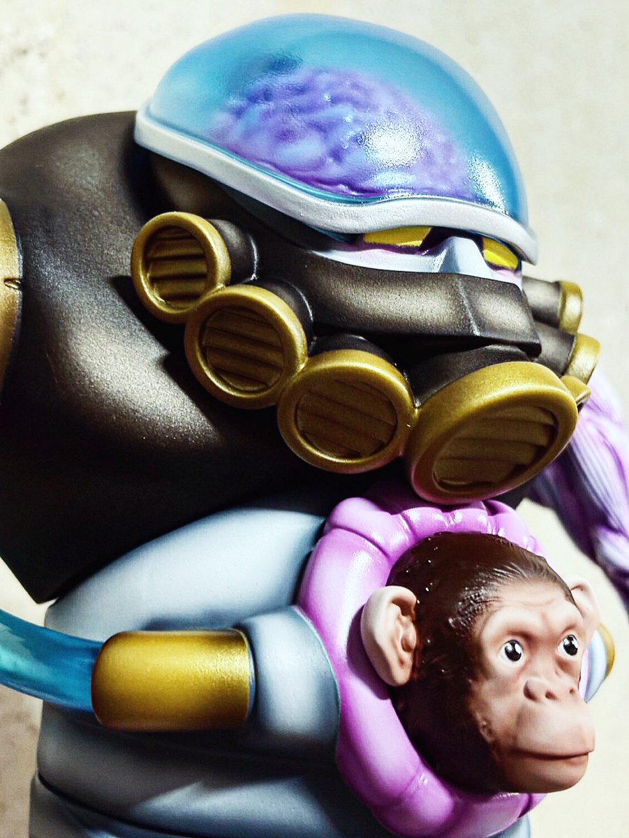 da1suke0308's tweet photo. 🐵⚡️GRIMACE⚡️🐵
楽しみにしていたオフィシャルカラーが届きました💜🩵
彩色、肌触り、細部までこだわっていて、なんと言ってもドシッとしていてインパクトがハンパなくてカッコ良すぎますッ🔥✨
稲坂さん、スタッフの皆さん、素晴らしい作品ありがとうございました🙏✨
#studio24 #complexland https://t.co/zUumCKDz8a