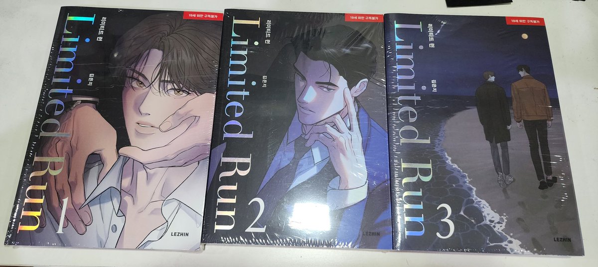 bbeomiebeom's tweet photo. wts lfb ph // team lezhin jmeeshop

Limited Run Vol. 1 - 3 + 2 postcards
💸 1500php + lsf

Sealed on hand
Dop: payo

Pls dm if interested https://t.co/VIedeXWRIu