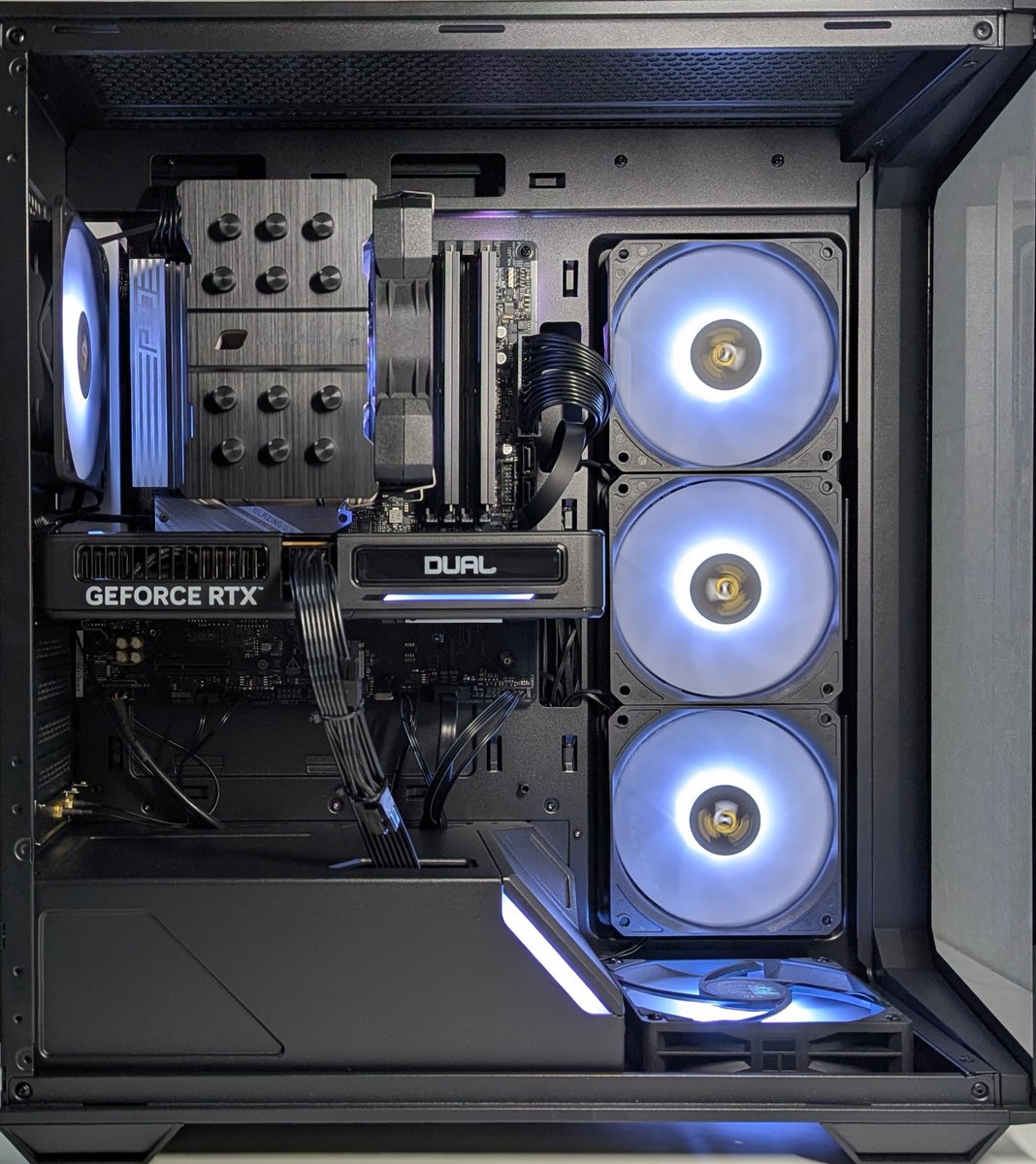 【早い者勝ち/取り置き不可】ボディボード本体　※専用バック付 Amazon | GOGOBAG 男女兼用スリングバッグ、11インチPad 用