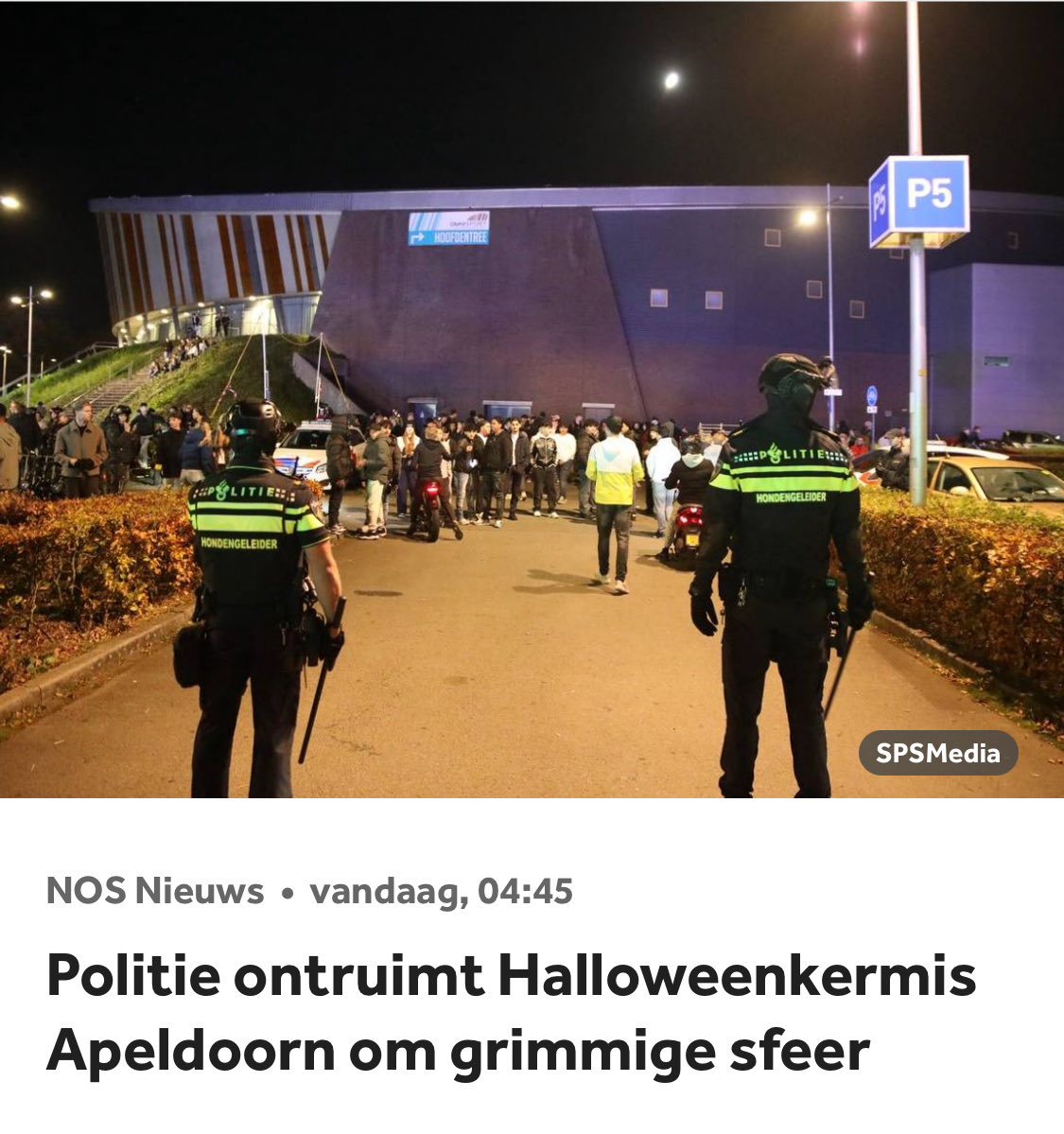 Me dunkt dat een ‘grimmige sfeer’ toch precies is wat je verwacht bij een halloweenkermis?