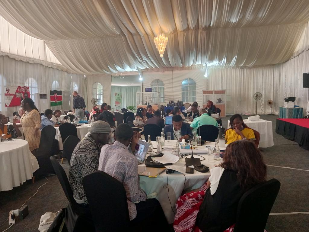 Edith the Poet🦋 tweet media