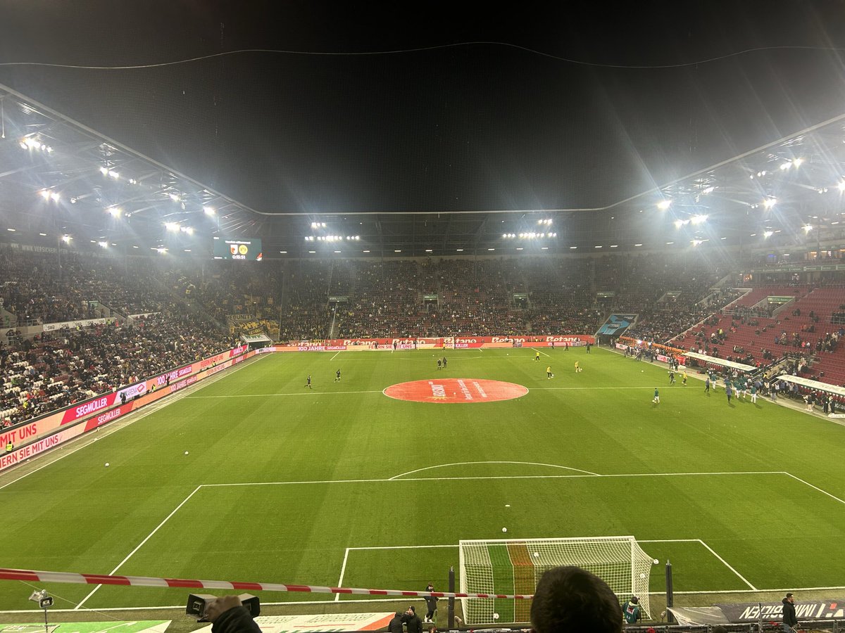 FC Augsburg- Borussia Dortmund 
📍WWK Arena