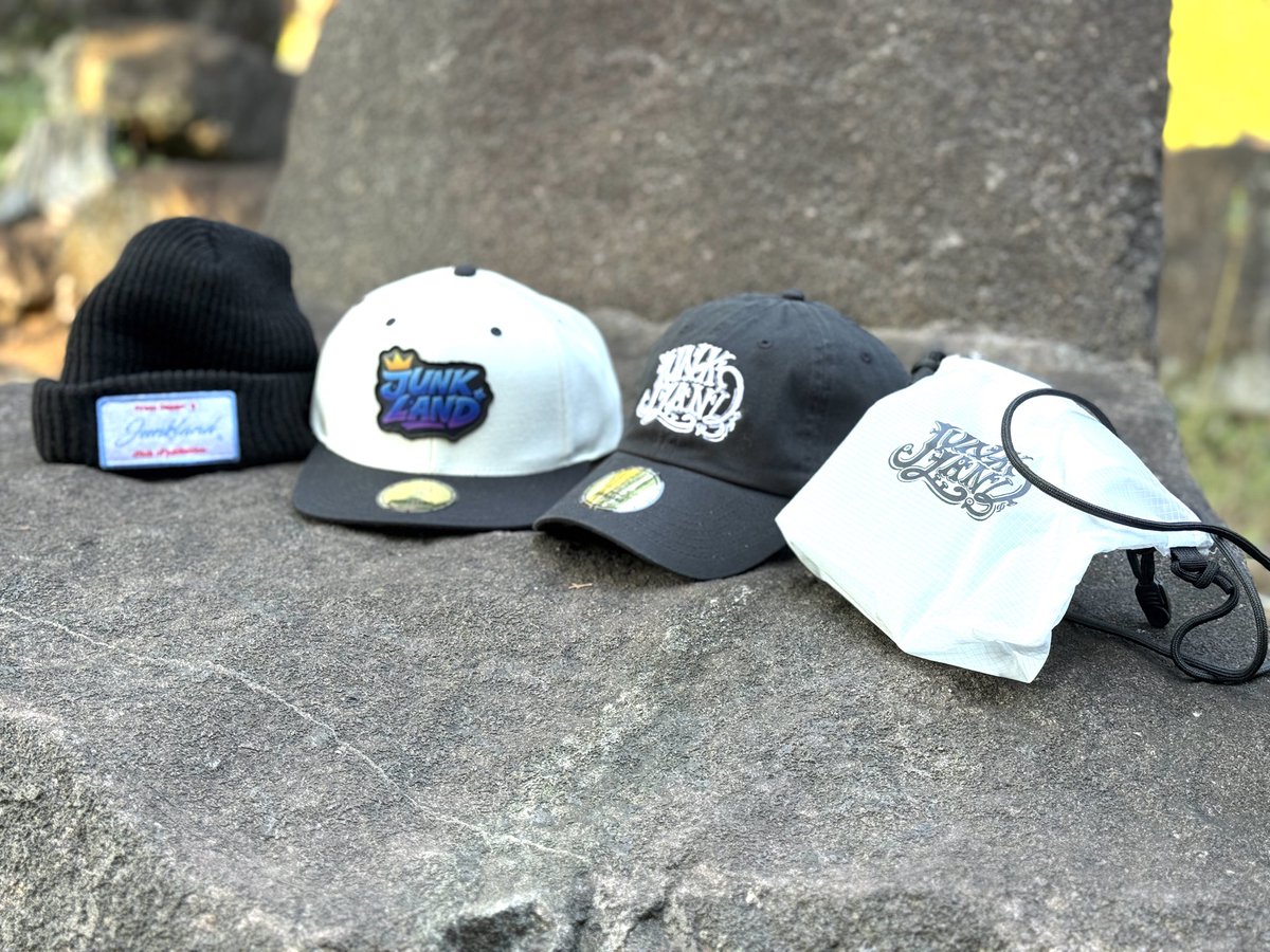 ついに明日
11/2 0:00からJUNKLAND第3弾が
販売解禁です👍🎉

相当良さげなアイテムが
たくさんあるから
ぜひゲットしてね🎁

サイトもアップデートされてるよ🦄
junkland.official.ec