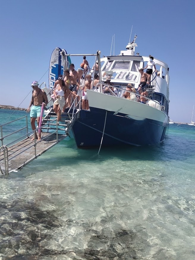 El <a href="/goib/">Govern de les Illes Balears</a> obre tres expedients sancionadors per un import de més de 70.000 euros  per la realització d'activitats no autoritzades dins el Parc Natural de  ses Salines d'Eivissa i Formentera

🔗tn.caib.es/sancionsexpedi…