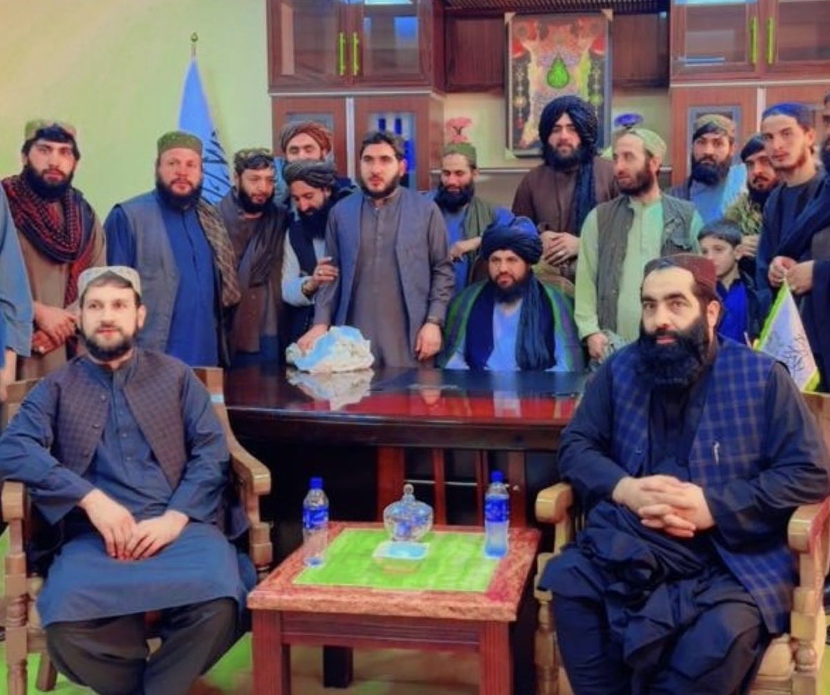 د ۱۴۴۷ /۵/۱۰ هـ ق د شنبې په ورځ د ملي  پراختیا شرکت دریاست اړوند د غوري سیمنټو د فابریکې د ریاست د رئیس د معرفت غونډه تر سره شوه.
عبدالمنیب یاسر  د غوري سیمنټو د فابریکې د نوی رئیس په توګه معریفی شو
یاسرصاحب دښه استعداد ترسنګ ډیر اخلاصمن مجاهد ده 
دښه خدمت په هیله🌹🌸🌺