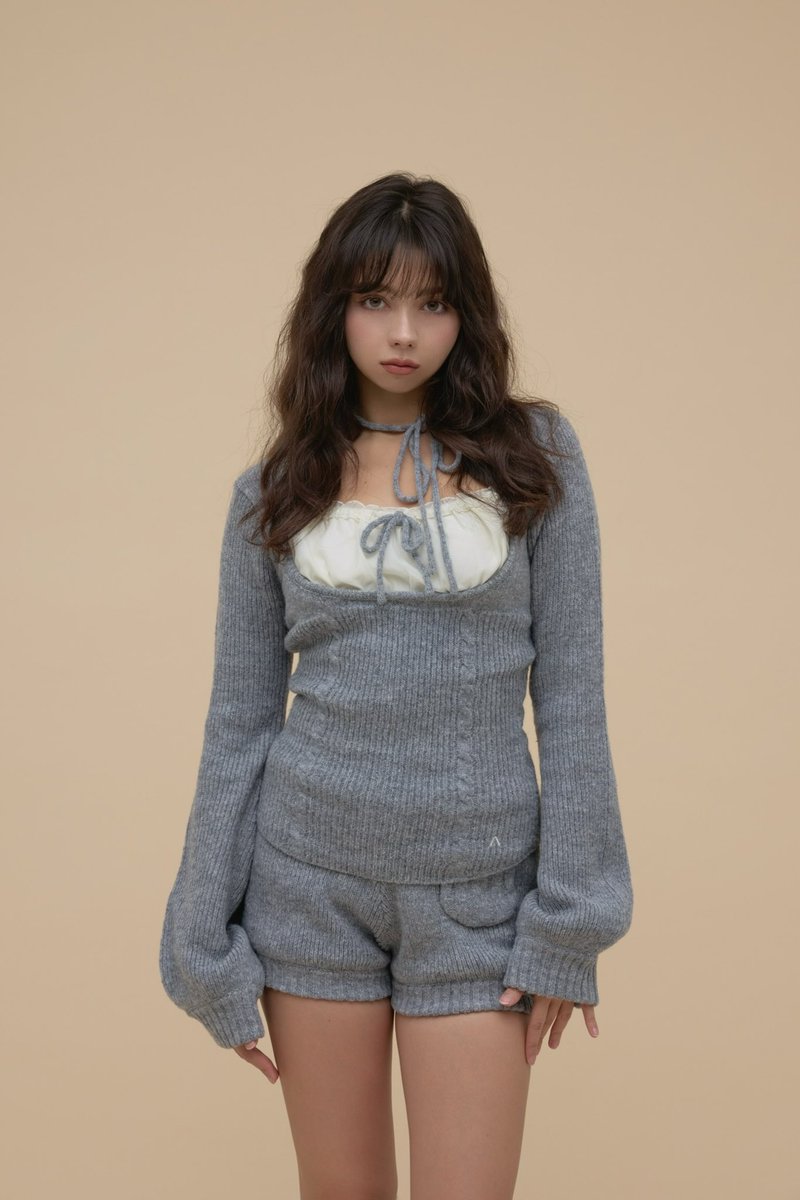 Raven gather set up color gray/black ¥17600-tax in トップス