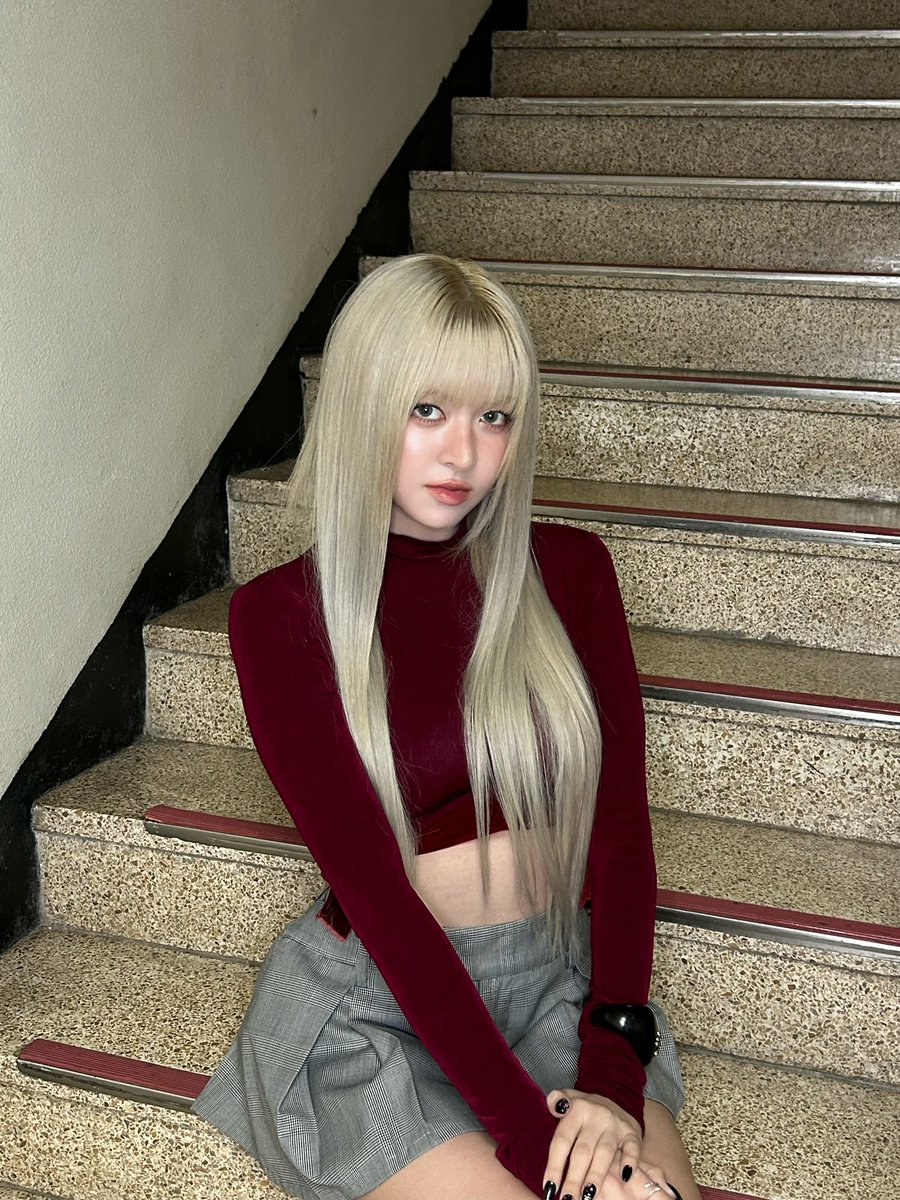 WE_NMIXX's tweet image. President of chalant right here.

#NMIXX #엔믹스 
#릴리 #LILY