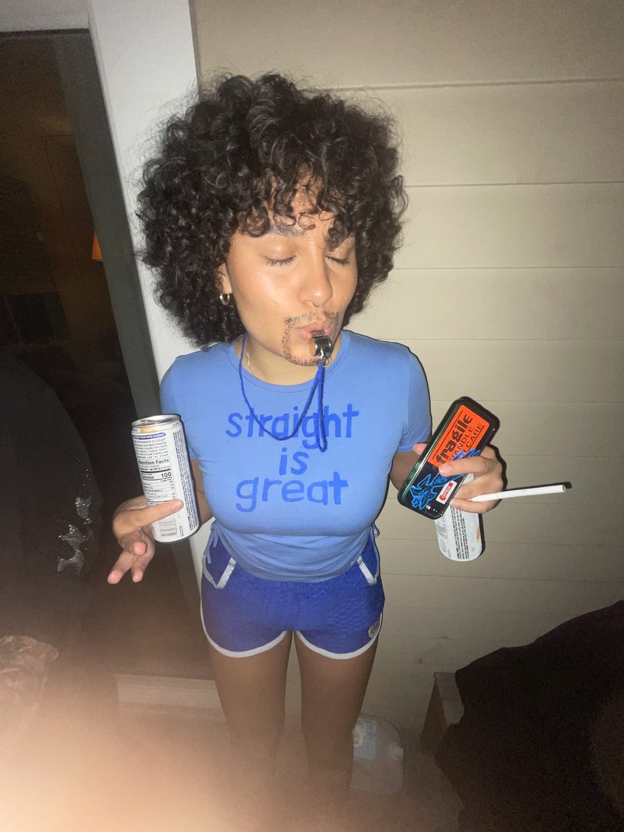 neenuhbeee's tweet photo. whatever whatever gay halloween what do you mean you’re rupaul in but i’m a cheerleader! https://t.co/5TAcBHHQqv