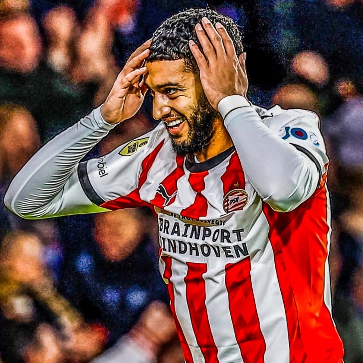 🇲🇦🪄 Ismael Saibari (24) last 8 games for PSV...

• ⚽️ vs Ajax
• ⚽️ vs Excelsior
• ⚽️ vs Leverkusen
• ⚽️ vs PEC Zwolle
• 🅰️ vs Go Ahead Eagles
• ⚽️ vs Napoli
• ⚽️⚽️⚽️ vs Feyenoord
• ⚽️⚽️ vs Fortuna Sittard

10 goals + 1 assist. 😮