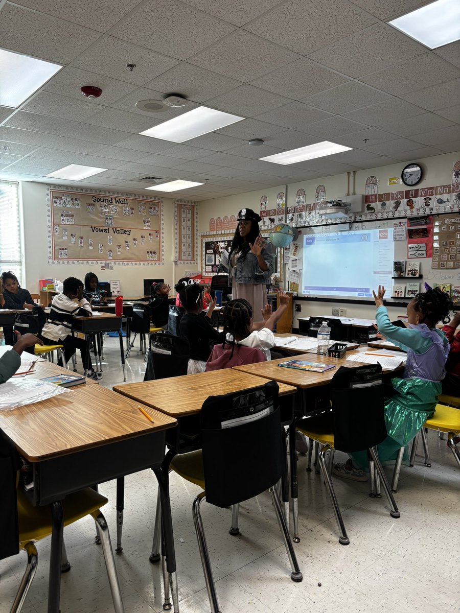 soglesby93's tweet image. Loved seeing the “Punctuation Police” in action during phonics today! ✨ @WoodruffTeaches turned using punctuation into an engaging, laughter-filled lesson. #InstructionalInspiration #PhonicsFun #EngagedLearning