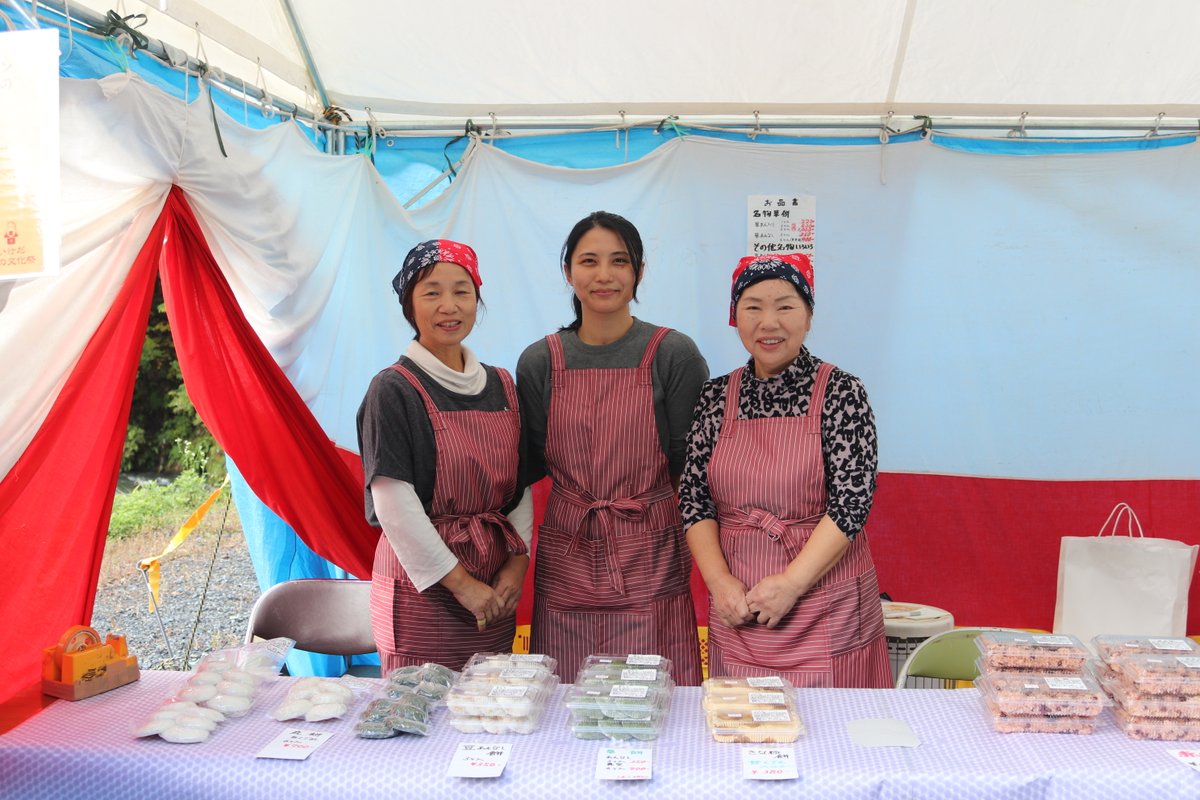 池田町をまるごと楽しむ「いけだ食の文化祭」、
1日目が無事終了しました！
あいにくの天気でしたが多くの方にお越しいただいたようで本当にありがとうございます！
明日も池田町各地で皆様のお越しをお待ちしております！！