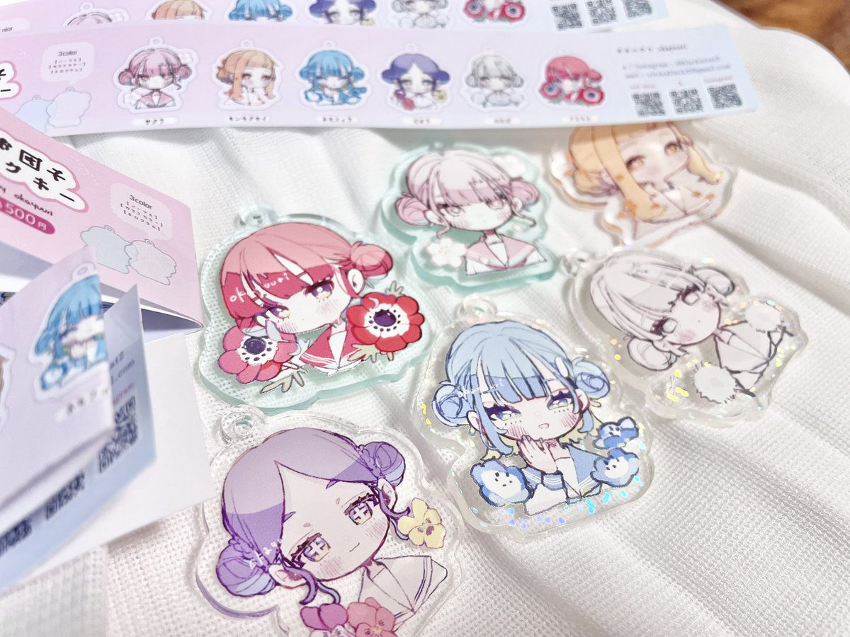 #デザフェス62リポスト @designfesta
💐出展日:両日
💐出展名:toronn.
💐ブース番号:B-363.364

・アクキーガチャ第1段も復刻!
・オーダードローイング事前受付が通販サイトにてスタート!(当日受付も有)
・新作は好きなお花を選んでブーケを作るステッカーセット準備中!

いろいろあります❣️ 