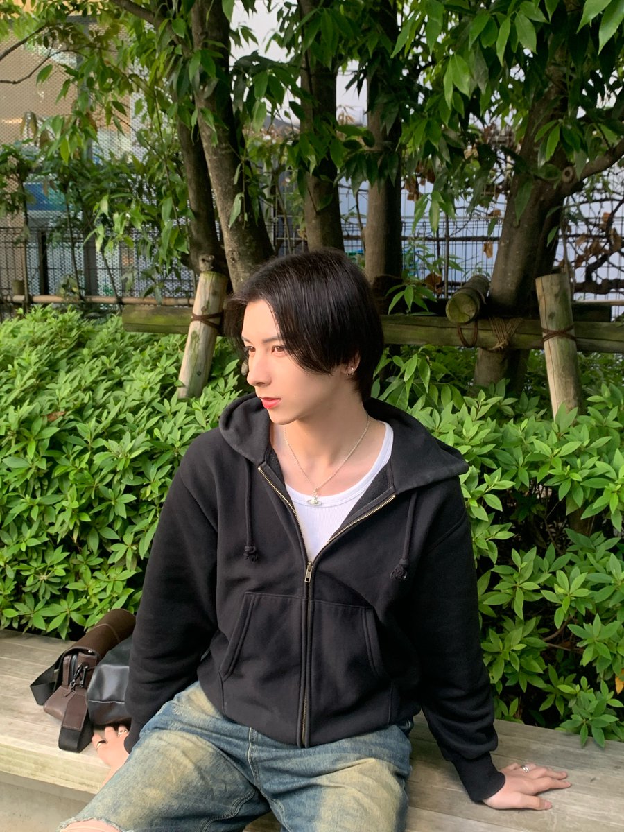 starglow_bmsg's tweet image. 〖#FROM_ADAM ✍️💬〗

皆さんこんにちは！
ADAMです🐨

最近寒くなってきましたね、、
体調崩さないようにお気をつけください。

KANONの映画見に行きたいな～

#ADAM
#STARGLOW