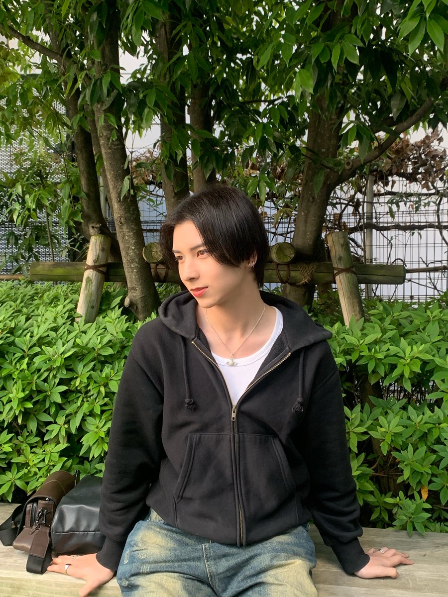 starglow_bmsg's tweet image. 〖#FROM_ADAM ✍️💬〗

皆さんこんにちは！
ADAMです🐨

最近寒くなってきましたね、、
体調崩さないようにお気をつけください。

KANONの映画見に行きたいな～

#ADAM
#STARGLOW