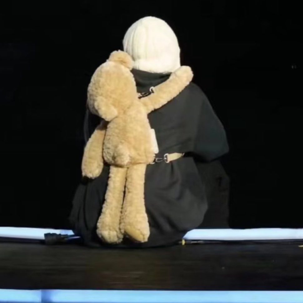 lilac_jww's tweet image. WONWOO W TEDDY BEAR BAG😭💔 

#2025MAMAVOTE #SEVENTEEN