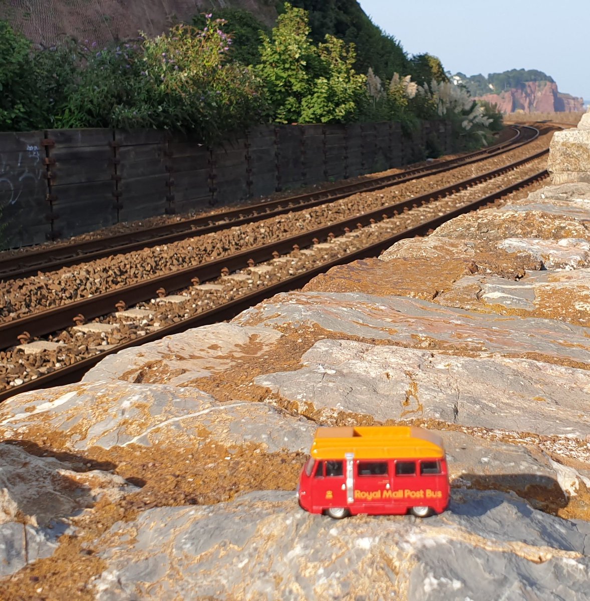 InglenookR's tweet image. #postboxsaturday 
#railway200 
#postbus   
Not a box sorry but a lovely little Post Bus on the Teignmouth sea wall.   These were once such a useful vehicle for so many communities.  
@letterappsoc