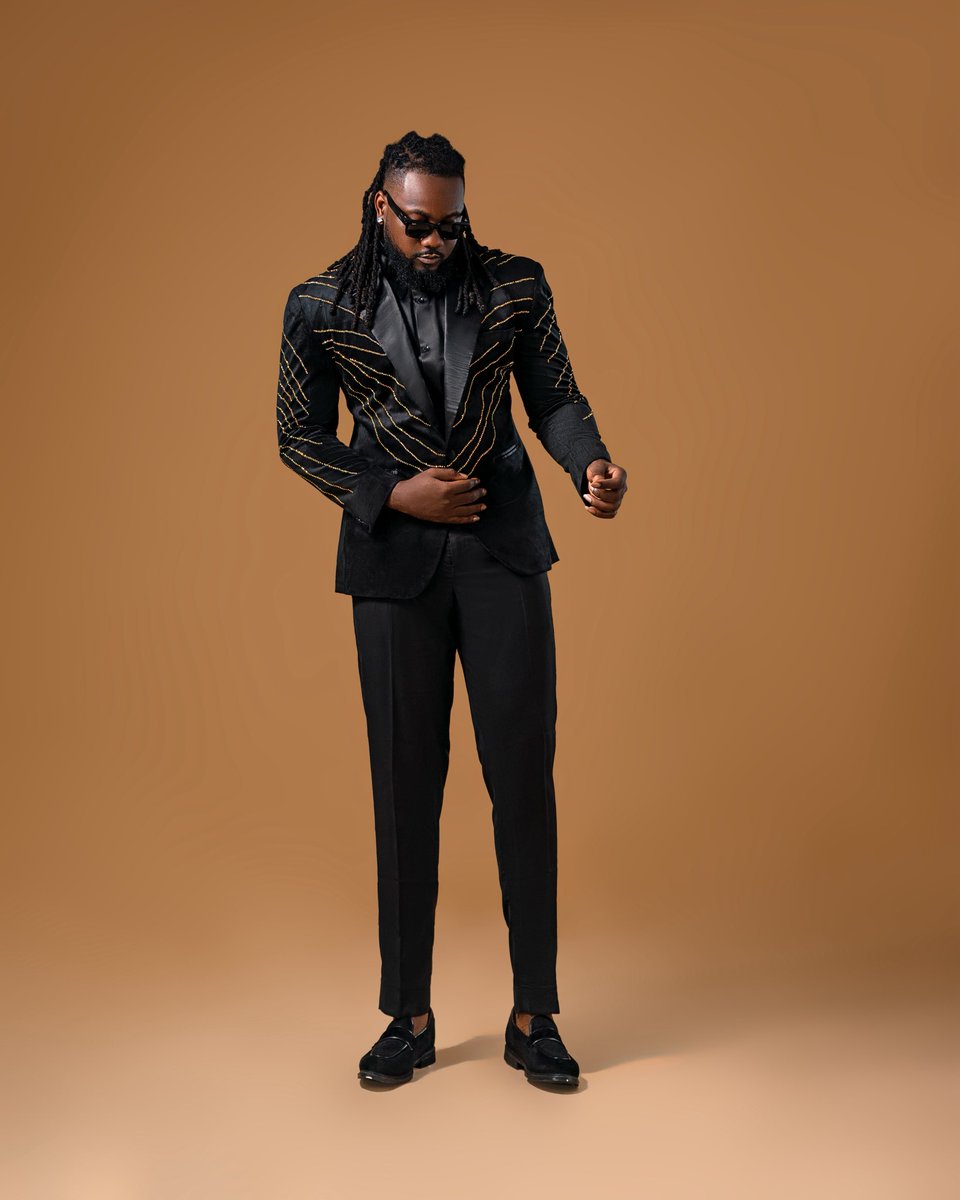 Mr Mo tweet media