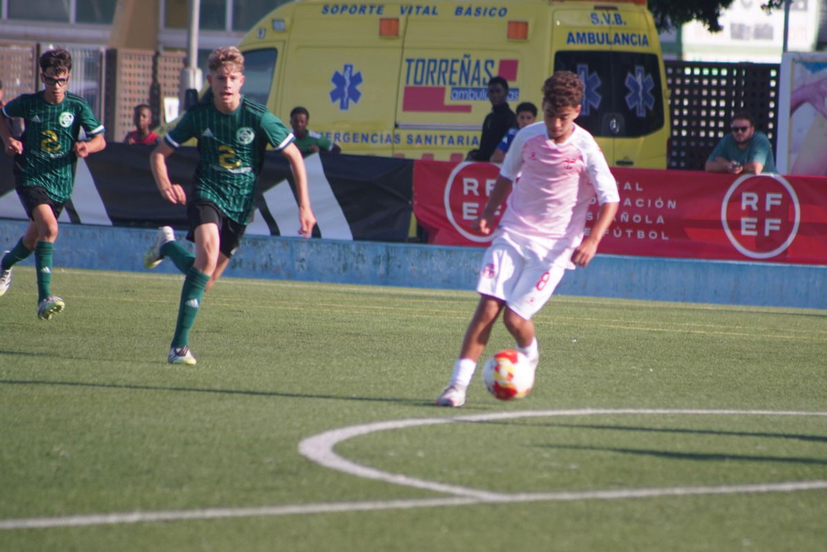 ffrm_se's tweet image. ✌️ ¡𝗔𝗥𝗥𝗔𝗡𝗖𝗔 𝗟𝗔 𝗦𝗘𝗚𝗨𝗡𝗗𝗔 𝗣𝗔𝗥𝗧𝗘! ⏰ 36&apos; | 📝 #FFRM 1-1 #EXT

💪 ¡Se juega de nuevo en Benieeeeel! / 📽️ youtube.com/live/WCid7BLiW…

🫂 ¡Vaaaa chavales! #VamosFFRM