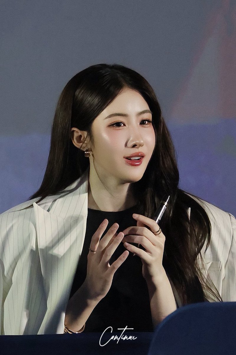 🫶🏻 Fan Sign

WITH LOVE WITH THANKS YOKO
#YokoFansign1stTH2025
<a href="/Yoko_apasra/">Apasra</a>
#YokoApasra