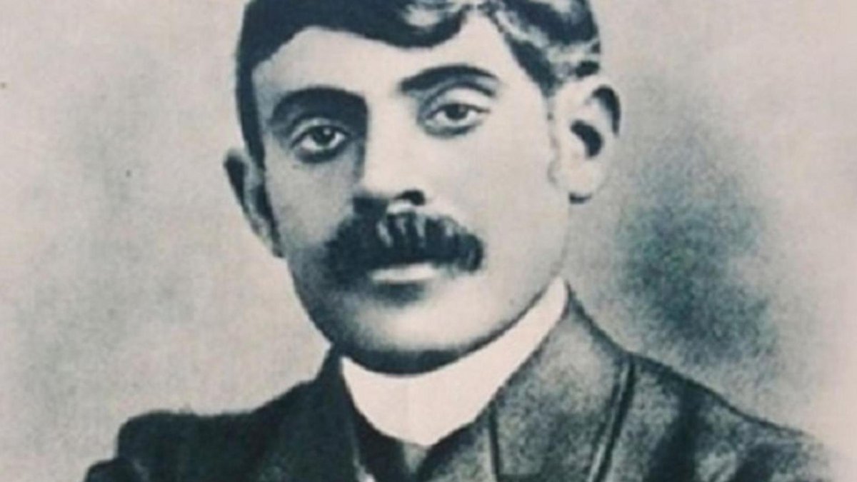 هل تعلم أن كثيرا من رموز مصر الذين مثلوا قوتها الناعمة على مدار تاريخها الحديث في الأدب والشعر والفن والفكر والمعرفة ، كانوا من أصول تركية ، مثل محمود سامي البارودي ، وأحمد شوقي ، وحافظ إبراهيم ، ومصطفى لطفي المنفلوطي ، وعدلي يكن ، والزعيم الوطني محمد فريد ، وشاعر النيل حافظ