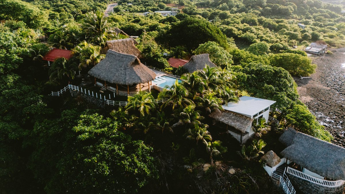 Stay at Bitcoin Beach 🇸🇻 tweet media