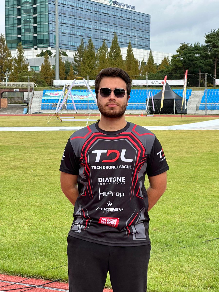 techdroneleague's tweet image. TechDroneLeague pilotumuz Nazım Tüzün,
9-11 Ekim arası Drone Formula League(DFL)15inch kategorisi GüneyKore’nin Pocheon şehrinde ve 15-19 Ekim arası Drone Formula League(DFL)7inch kategorisi GüneyKore’nin Namwon şehrindeki yarışmalarda başarıyla takımımızı, ülkemizi temsil etti