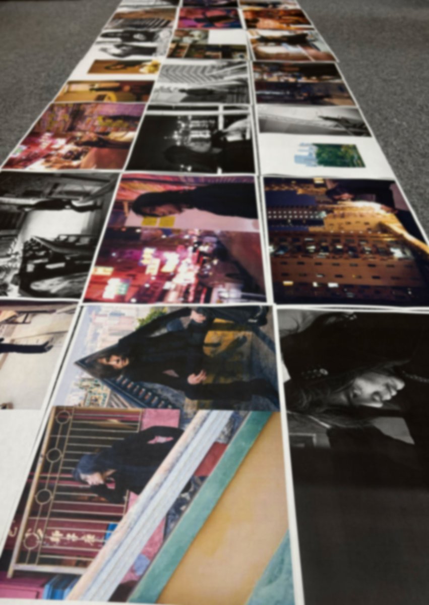 宮本浩次写真集「僕の新しい旅」は、半年以上におよぶ製作期間をかけ