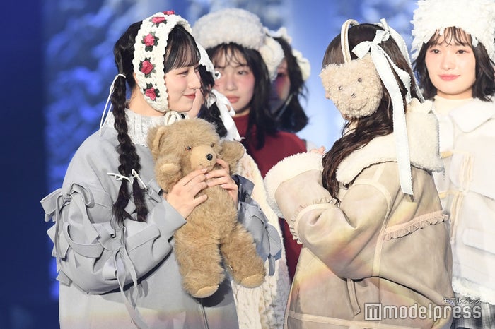 サツコレ 2025A/W👾❄️】 CANDY TUNE小川奈々子＆立花琴未 ランウェイ