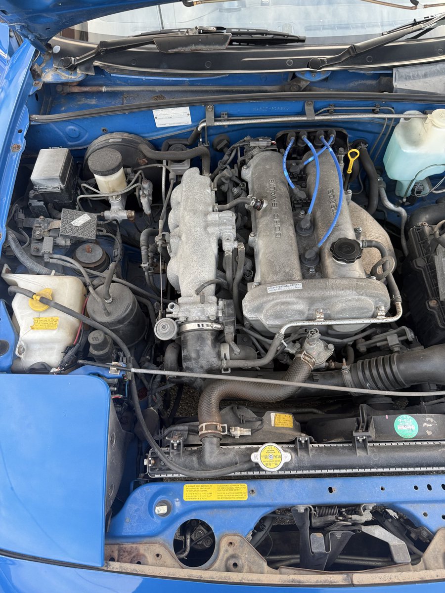 #車売ります

naロードスター na6
5速mt
136000キロ程度
車検1年ちょっと

55万円

外装ボロい、
エアコンガス抜けてるので効きません、
走る止まる曲がるok(長距離okでした
マフラー社外ですが純正ございます
momoステ

全く乗らないので譲ります

質問等あればdmにお願い致します

大阪から
お届け可