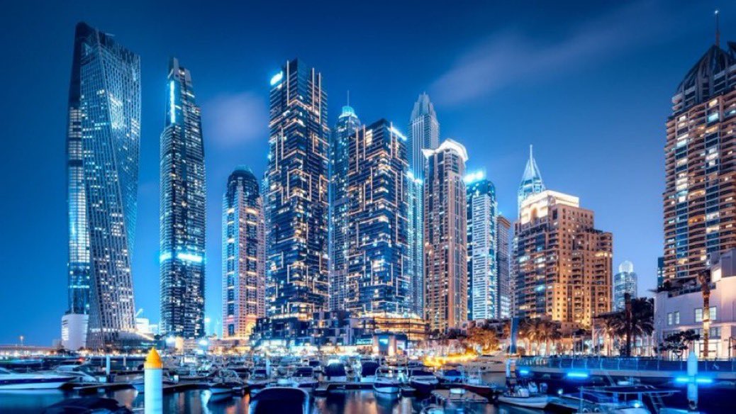 #الإمارات لا تختار  السهل من الأمور … بل تواجه أصعبها وتفوز .

حين صمت الجميع أمام خطر الفكر المتطرف، وقفت #الإمارات وقالت كلمتها:
الإرهاب له فكر، وله أصل، واسمه جماعة الإخوان.

لم تحاربهم من أجل السياسة، بل من أجل الإنسان والإسلام معًا.
واجهت رصاصهم، ثم واجهت أكاذيبهم،
وما زالت