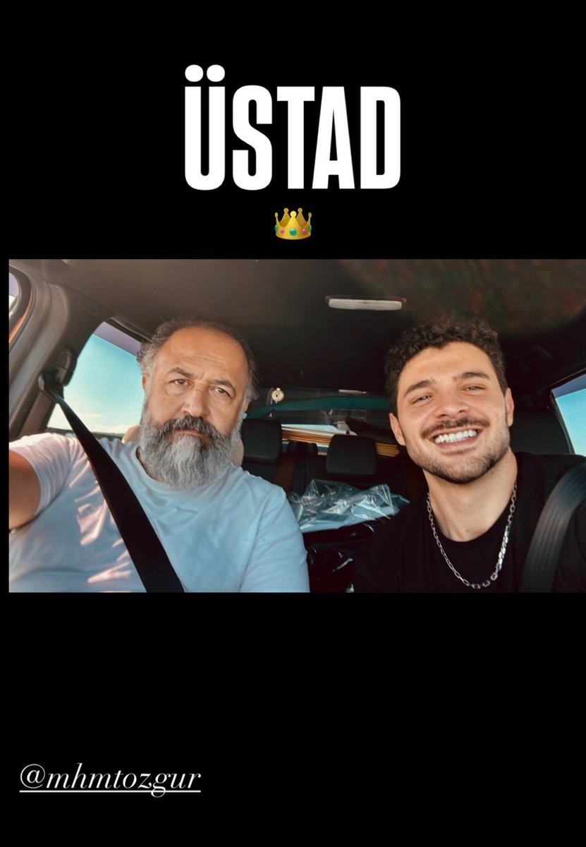 Soso95268870's tweet photo. What a lovely surprise! I can't believe it! Finally, a selfie of the son and his dad!😭🤍
@halitozgursari 
#HalitÖzgürSarı https://t.co/fejFb081jX