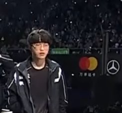 T1_6_'s tweet photo. 퍼펙트왜케꼬질꼬질감자도리같나여 https://t.co/UVqt8bVaBf