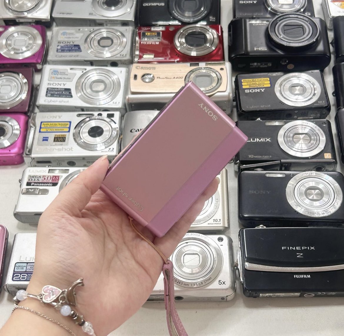 _ggoodgirll_'s tweet image. New dekdek naka ลงพรุ่งนี้ (02/11 ) 19:30  ka ราคาเริ่มหลักร้อยเท่านั้นน้า !!! 

📌รี+ปักลด100บาท รีบปักกันเลยน้า📌

#กล้องดิจิตอลมือสอง  #กล้องดิจิตอลเก่า  #กล้องดิจิตอล