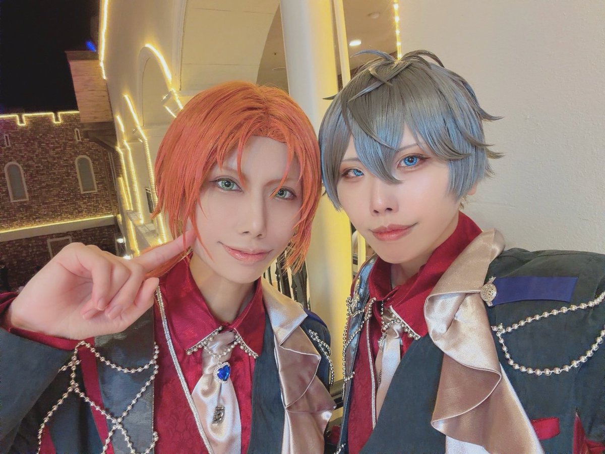 ラグついてごはんたべてる！