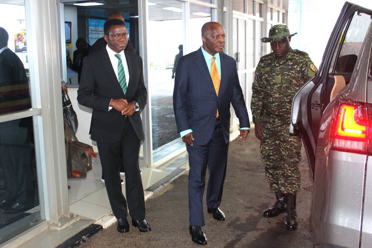 BugandaMedia's tweet image. Breaking news. 

The Kabaka of Buganda returns to the country today from the UK where he had gone to on several engagements. 

It has pleased him to also officiate the closing ceremony of the Masaza Cup Final at Nakivubo Stadium today.