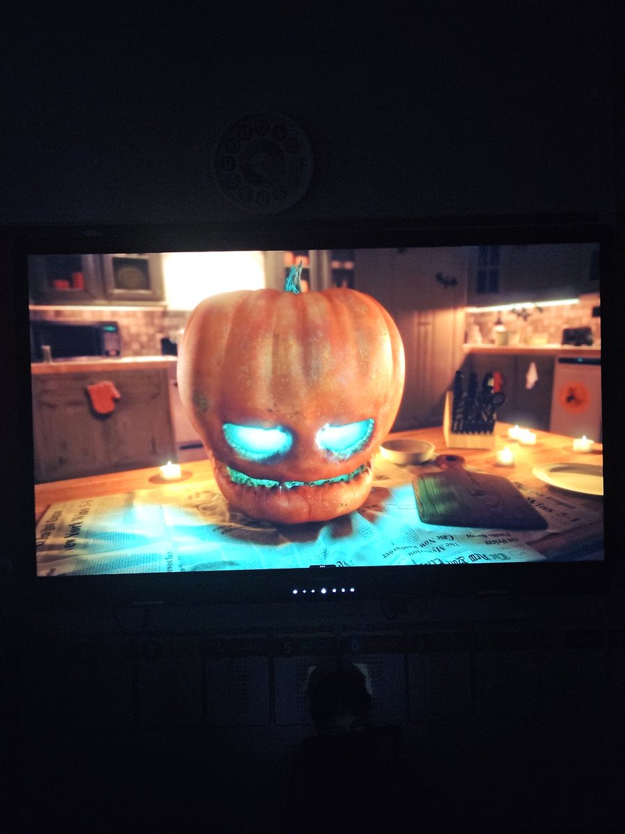 MrsShannon_CCPS's tweet image. 🎃 P7 had a fang-tastic day!  They got creative with some spooky Halloween writing, enjoyed a chilling Halloween movie, and wrapped it all up with a frightfully fun Halloween quiz! 🧙‍♀️🕸️ #HalloweenFun #P7 #SpookySeason @CorpusChristi_K