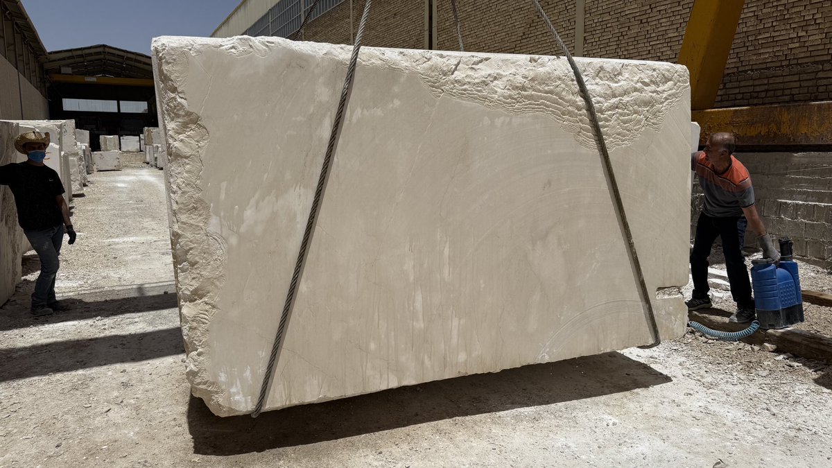 IranStoneHall's tweet image. Cream Marble #MarbleExport #StoneIndustry #ExportBusiness #B2BTrade #GlobalMarket #NaturalStone