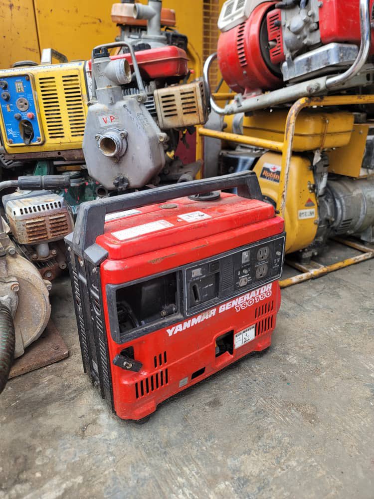 Alabaotgplug's tweet image. Meet the powerhouse! 🚀💡 Check out this YANMAR GENERATOR YS0700 amidst heavy-duty machinery 🔧🔩! Perfect for backup power in Nigeria 🇳🇬 #AlabaOTGPlug #PowerUp #GeneratorGoals #YANMAR #NigeriaTech #BackupPower #EnergySolutions