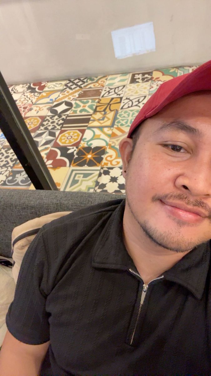 TMArieffin's tweet photo. Hidup kan baik baik saja ya? 

Ya apa tidak?

Ya tidak ! 😁 https://t.co/4Gj35A0ckD