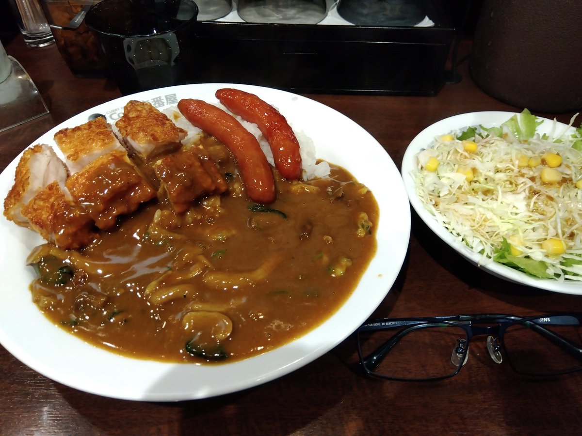 仕事終わりに(今日は日勤)

CoCo壱で夜ごはん🍛

パリパリチキンカレー
+きのこ+ﾊｰﾌほうれん草+ﾊｰﾌあさり
+ソーセージ(2本)
ライスは400g
やさいサラダ

まんぞくﾅﾘΨ( 'ω'* )