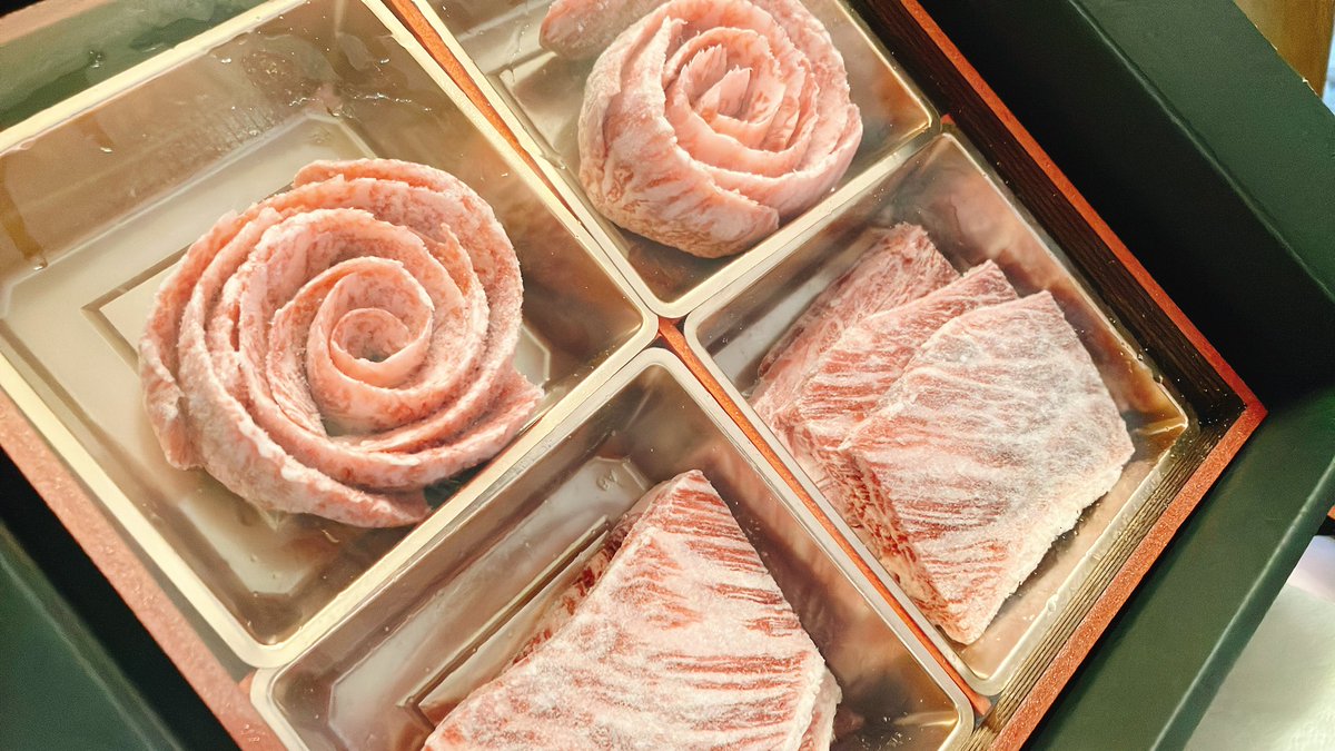 Hayaさんっっお肉届きました🫶🫶🫶
誘拐してGETしたお肉♥️
食べるの楽しみ〜🤤
ありがとうございます😭美味しくいただきます＼＼\\ꐕ ꐕ ꐕ//／／

<a href="/hayato11271031/">SẗɞHaya</a>