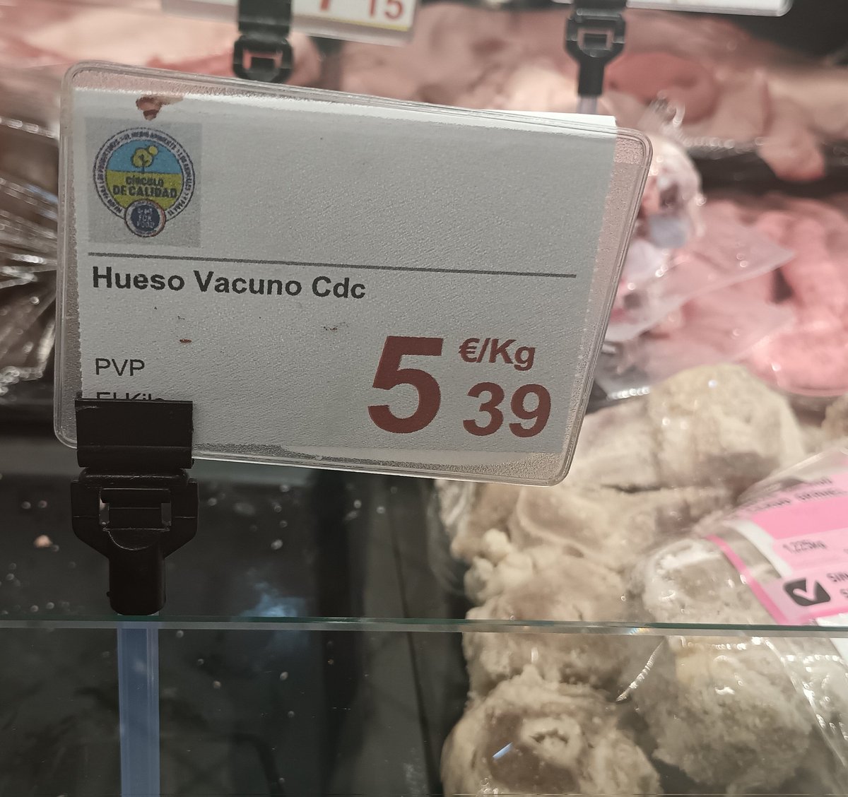 ¿Os acordáis cuando el carnicero te regalaba los huesos para el puchero?