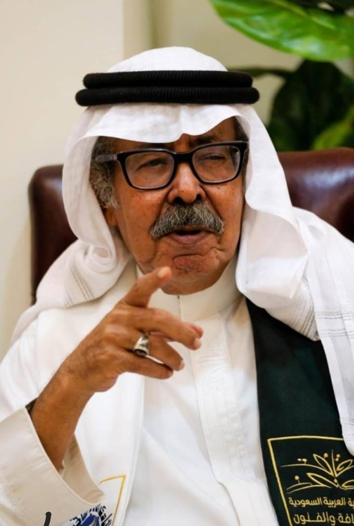 اللهم اشف الدكتور #سعيد_السريحي شفاءً لا يغادر سقمًا وامنحه من لطفك وعنايتك ما يتجاوز به هذه المرحلة الحرجة التي يمر بها في العناية المركزة
اللهم أعد إليه عافيته وطمئن قلوب أحبته عليه
نرفع أكف الدعاء بقلوب يملؤها الحب والوفاء فمكانة أبي إقبال في القلوب لا تقدر وحضوره الإنساني