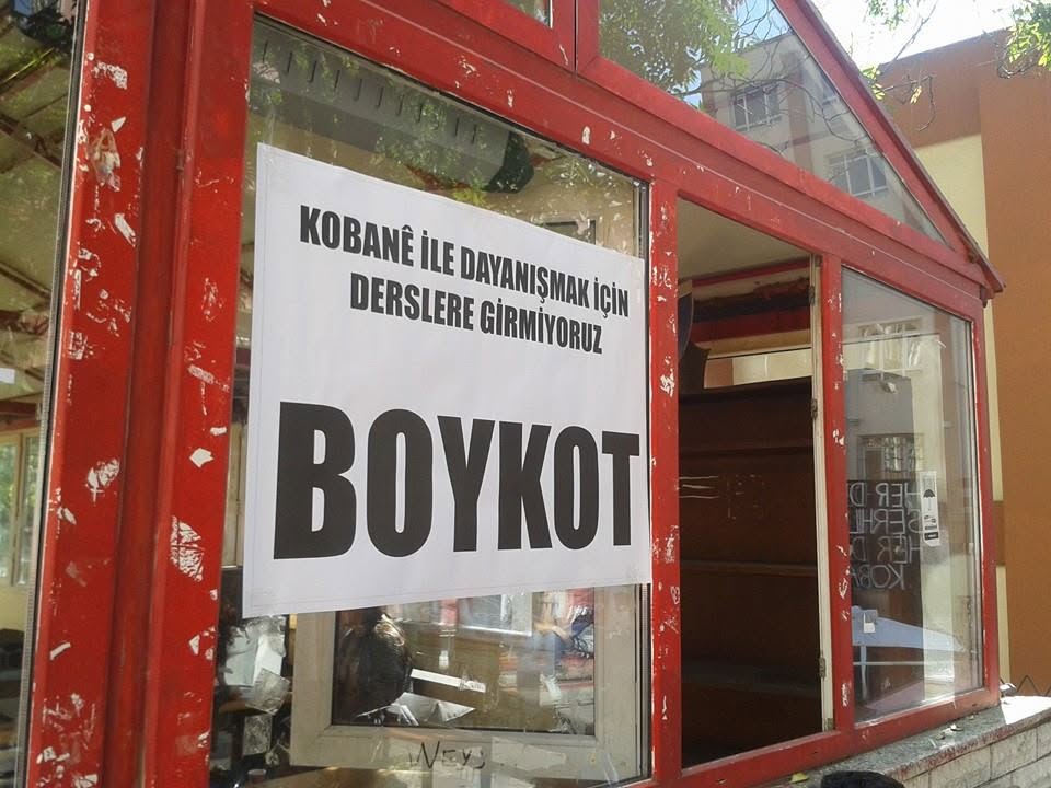 DTCF öğrencileri IŞİD kuşatması altındaki Kobanê kenti ile dayanışmak için akademik boykotta. | 2014