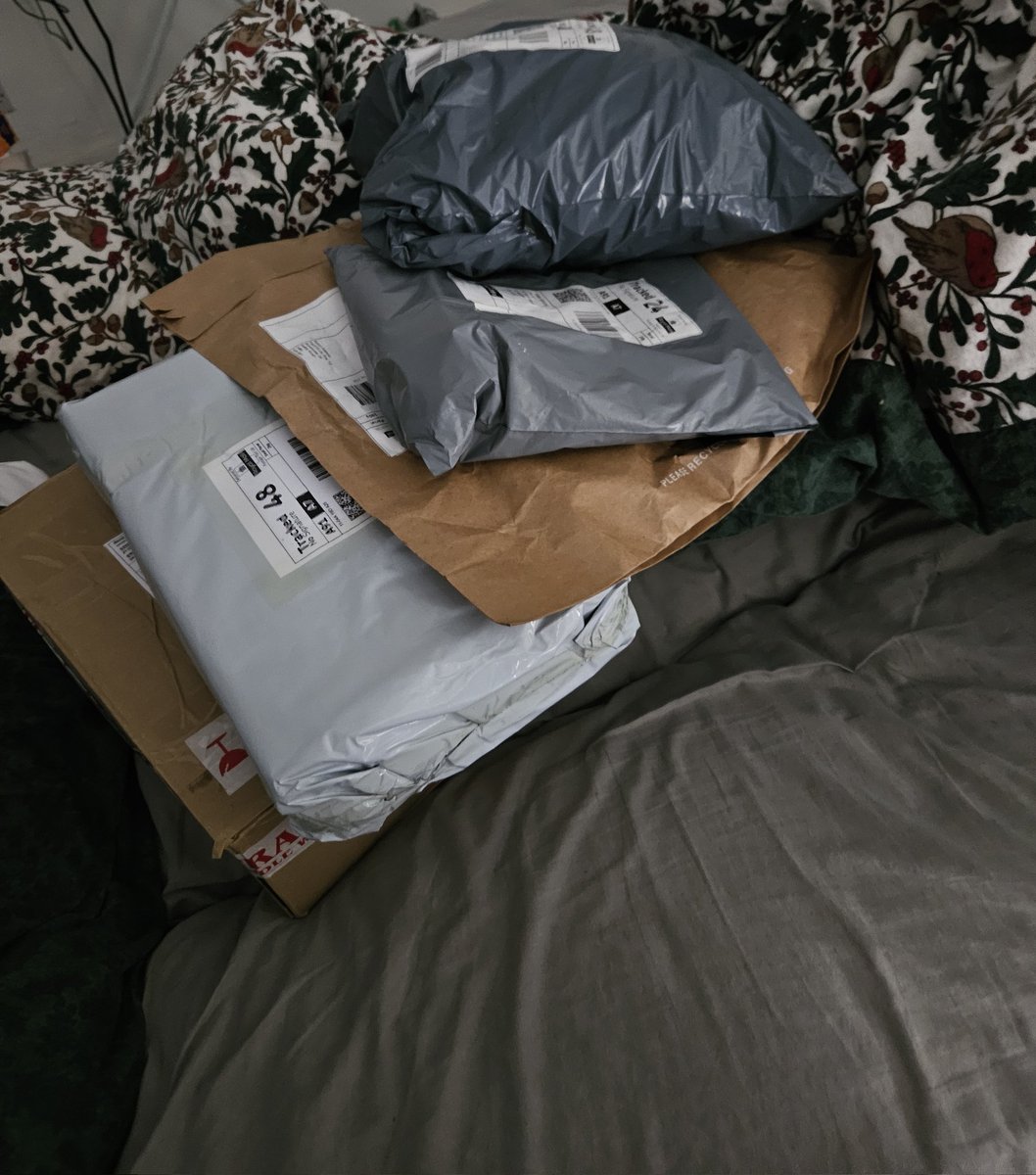 My postie must hate me 😂😂