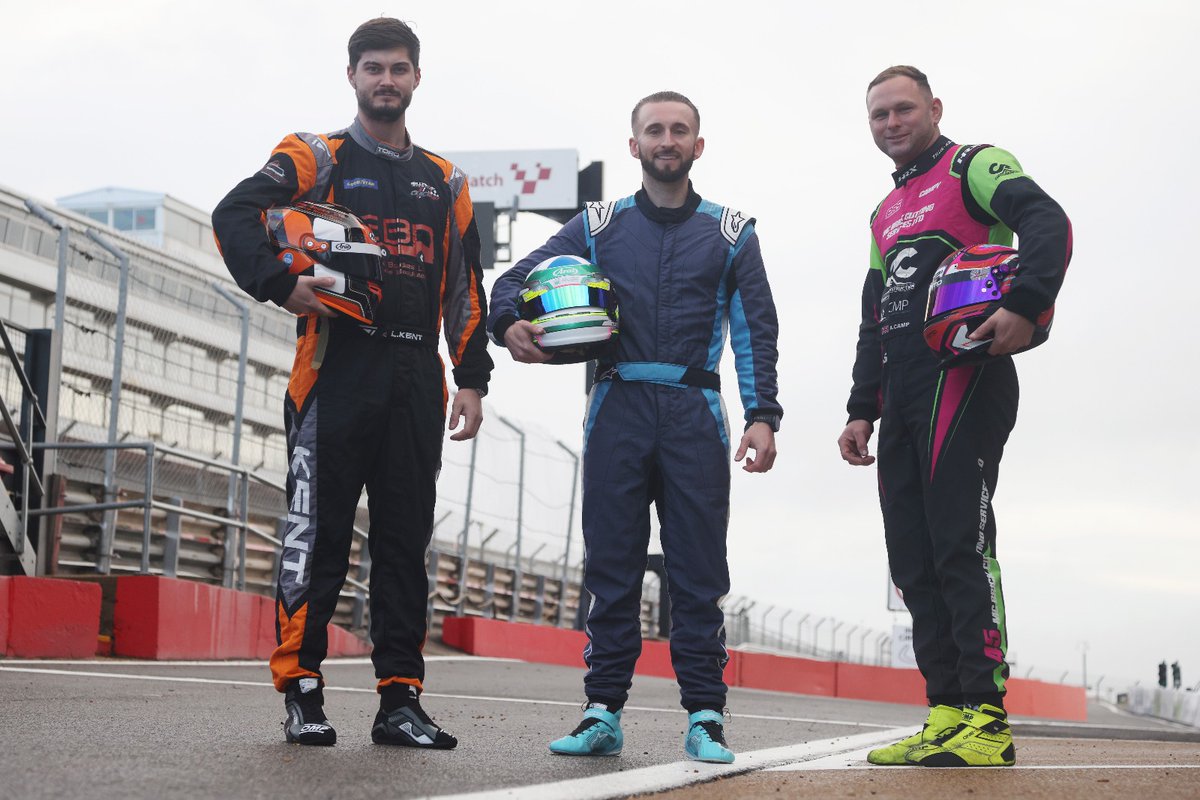 🏆 BRANDS HATCH FINALE - THE TITLE CONTENDERS 🏆

Three drivers. One title.

Qualifying is about to get underway here at <a href="/Brands_Hatch/">Brands Hatch</a>.

#CivicCup #Milltek #TCRFeederSeries